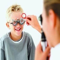 近视治疗新方法 短期视力过关方法 角膜塑形镜 东营亿宏