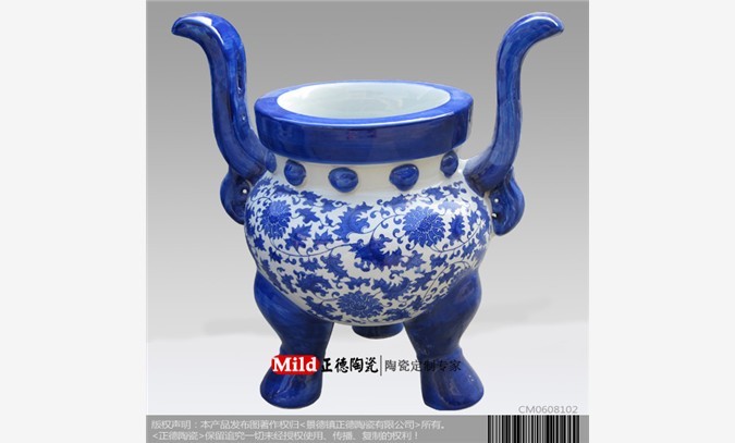 陶瓷鼎图1