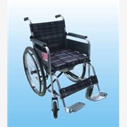 溢泉轮椅01低喷塑车架 坐便 铁踏板 双翻海绵坐