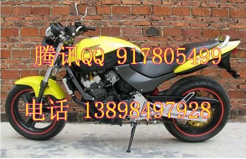 本田小黄蜂Hornet250图1