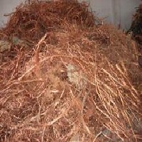 上海千汇物资回收仓储服装和金属、数码产品