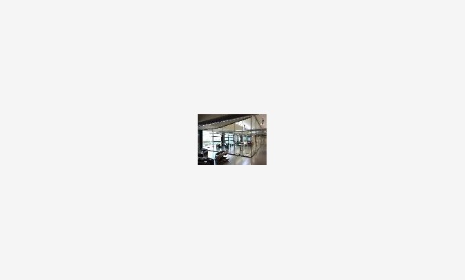 专业办公楼玻璃隔断