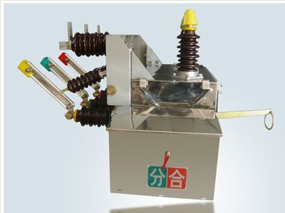 ZW27-12D柱上真空断路器图1