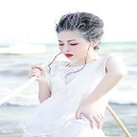 大眼闪亮烟熏妆如何打造 昆明严鸿化妆学校 云南化妆学校