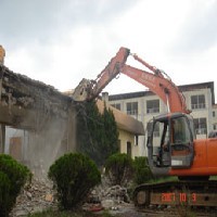 昆明建筑物拆除 昆明最好的拆迁公司拆迁找泰来