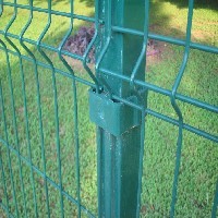 三角折弯护栏网可用于公园及小区图1