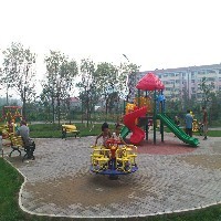 室外儿童游乐设施