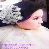 青岛开发区黄岛胶南最好的新娘跟妆团队梵谷倾情为您服务