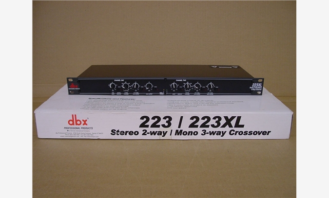 DBX 223XL 电子分频器图1