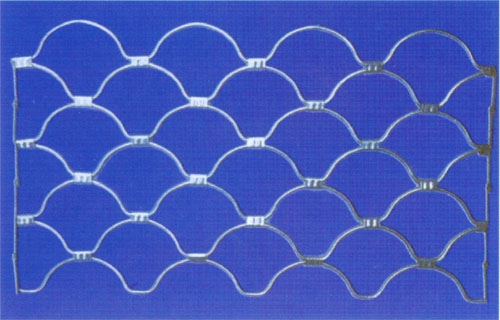 上海卷帘门厂；不锈钢网型卷帘门图1