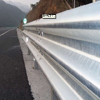 陕西高速公路护栏板作用