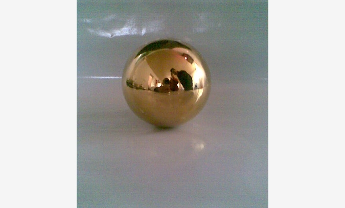 黄铜球